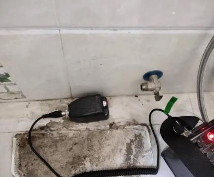 潜江屋顶漏水维修公司分享下卫生间漏水的危害及解决方法